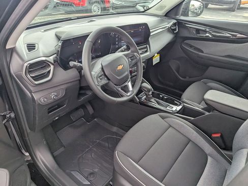 New 2026 Chevrolet TrailBlazer LT FWD image 11