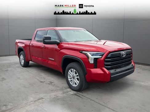 New 2026 Toyota Tundra SR5 w/ SR5 Premium Package AWD/4WD image 7