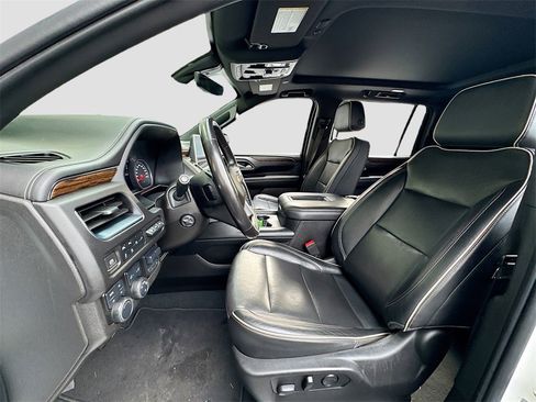 Used 2021 Chevrolet Suburban Premier image 12