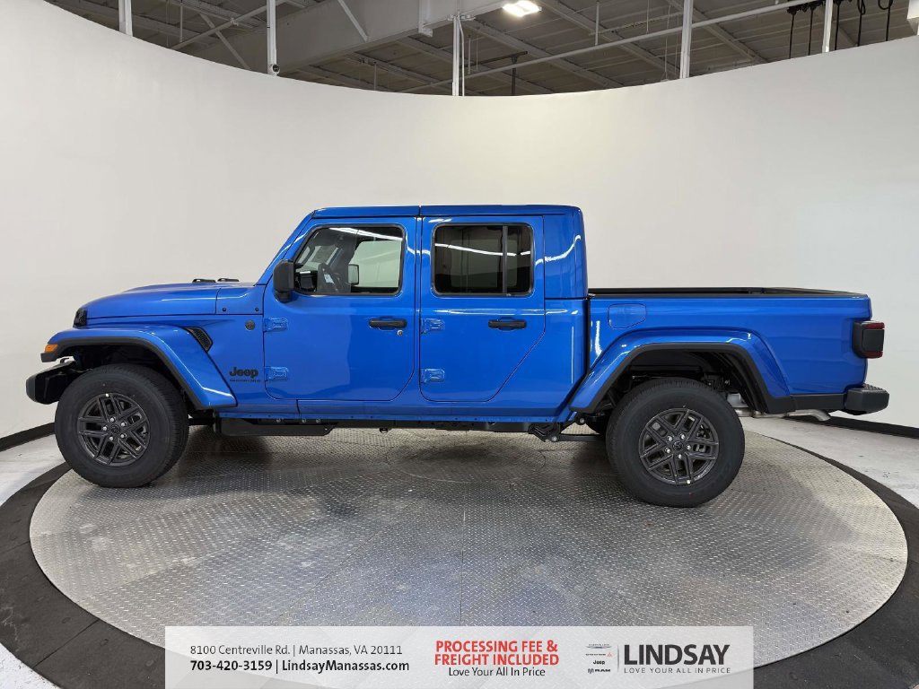 New 2026 Jeep Gladiator Sport AWD/4WD image 5
