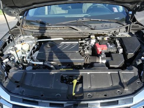 Used 2025 Nissan Rogue SV AWD/4WD image 14