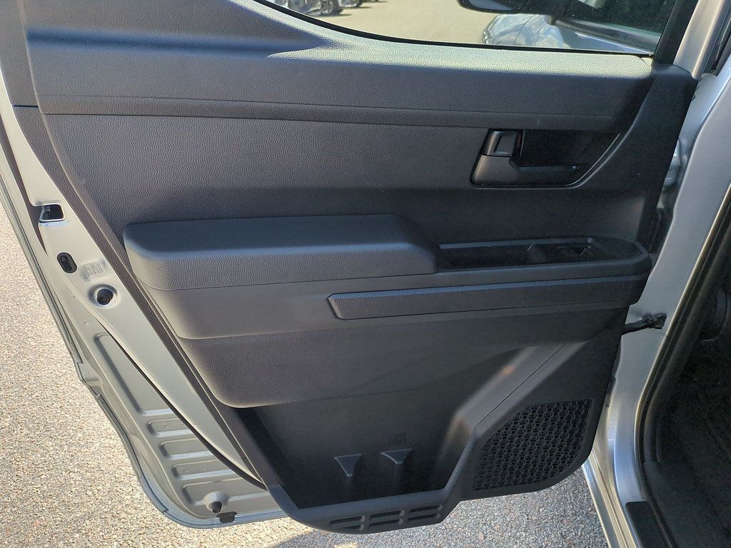 Certified 2024 Toyota Tacoma SR5 AWD/4WD image 27