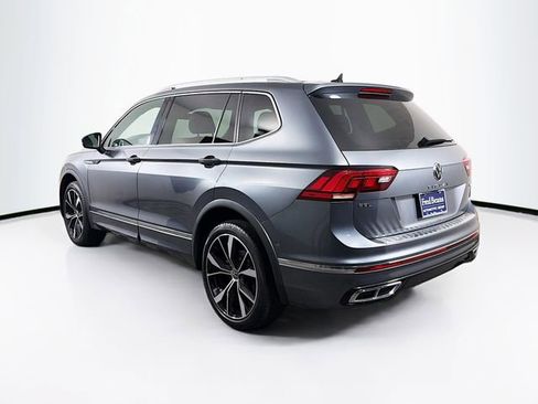 Used 2022 Volkswagen Tiguan SEL R-Line image 6