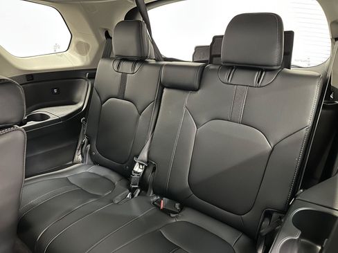 Certified 2025 Honda Pilot Touring image 31