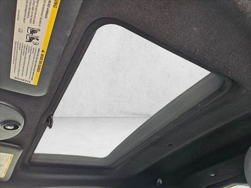 Used 2014 FIAT 500 e w/ Esport Package image 14