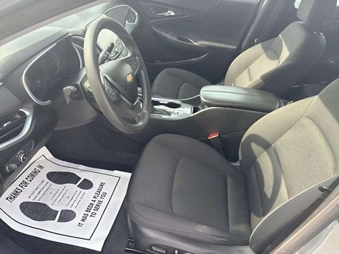 Used 2023 Chevrolet Malibu LT image 8