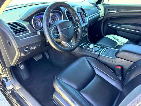 Used 2020 Chrysler 300 Touring L w/ Quick Order Package 2EF RWD image 11
