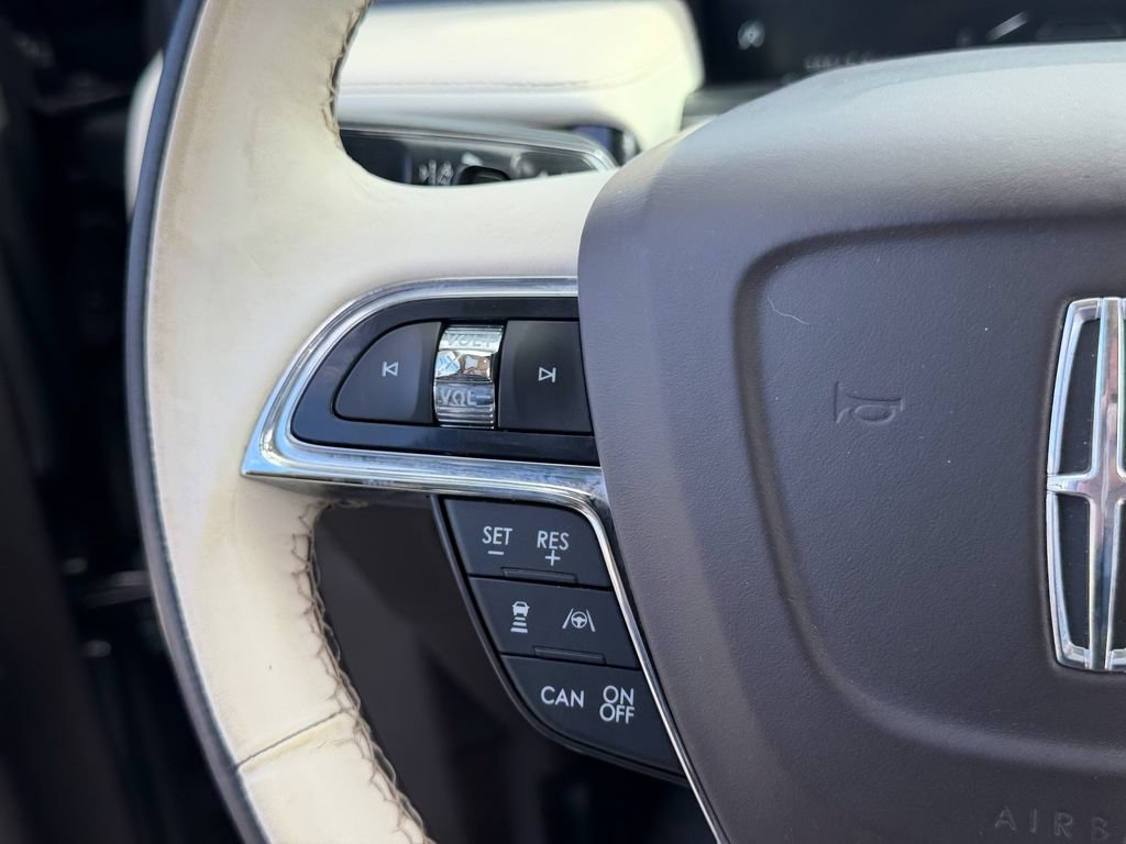 Used 2023 Lincoln Nautilus Black Label AWD/4WD image 16