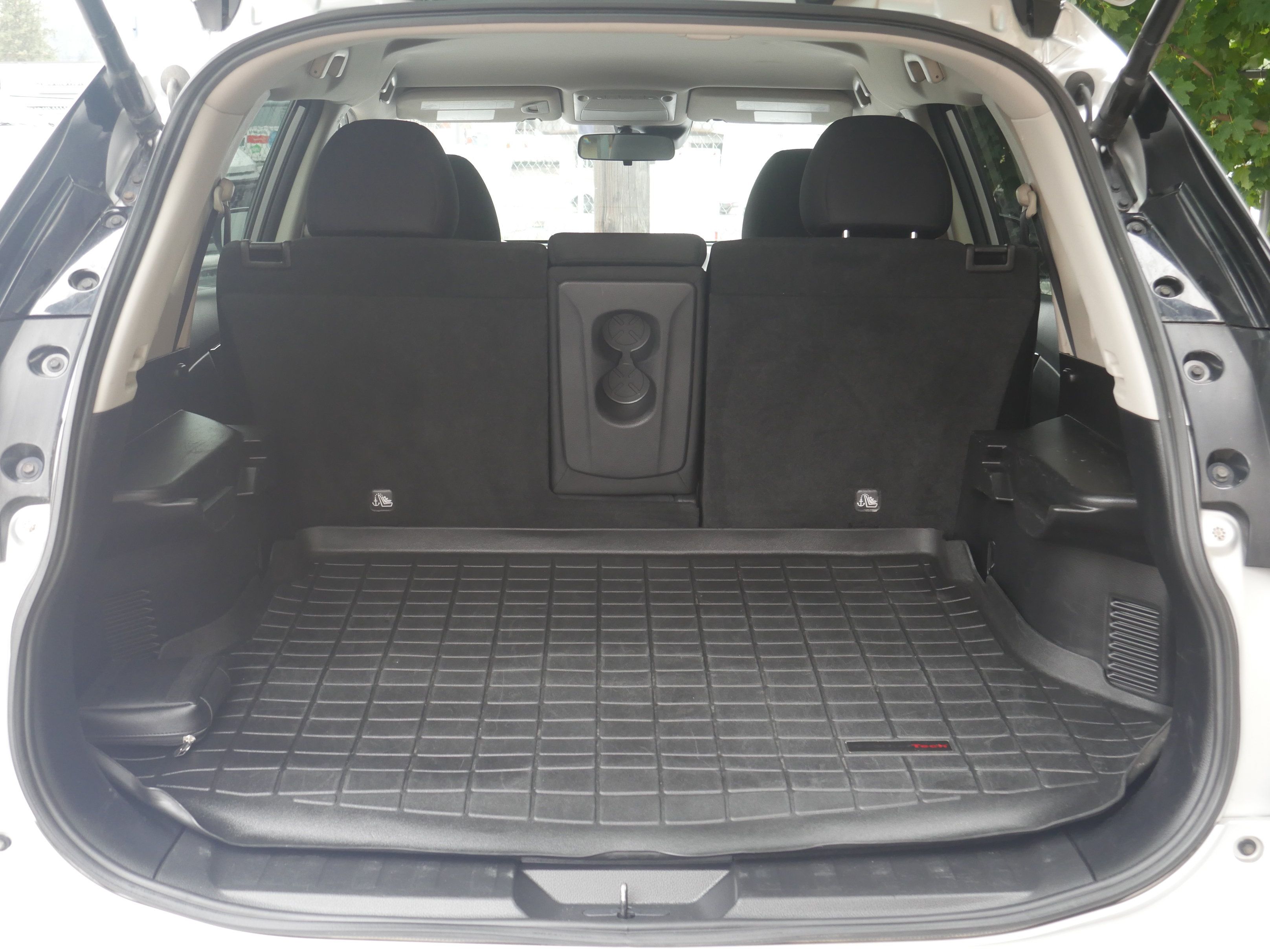 Used 2020 Nissan Rogue SV AWD/4WD image 18