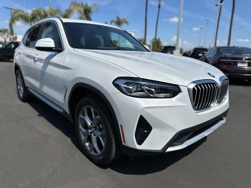 Used 2023 BMW X3 sDrive30i w/ Premium Package image 3