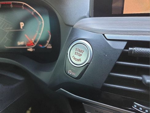 Used 2021 BMW X3 xDrive30i w/ Premium Package image 22