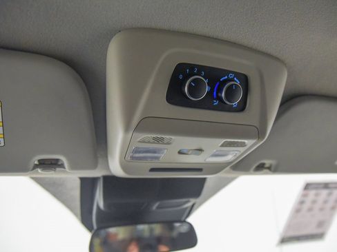 Used 2023 Ford Transit 350 XLT image 28