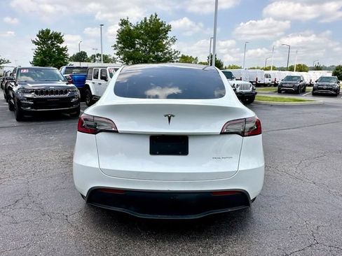 Used 2023 Tesla Model Y Long Range AWD/4WD image 10