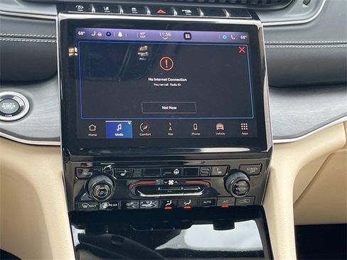 Used 2021 Jeep Grand Cherokee L Limited image 16