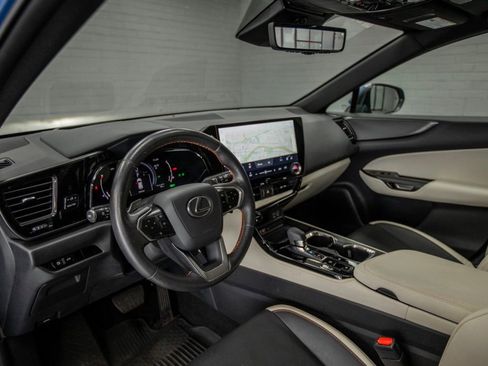 Used 2024 Lexus NX 300h AWD w/ Luxury Package image 17