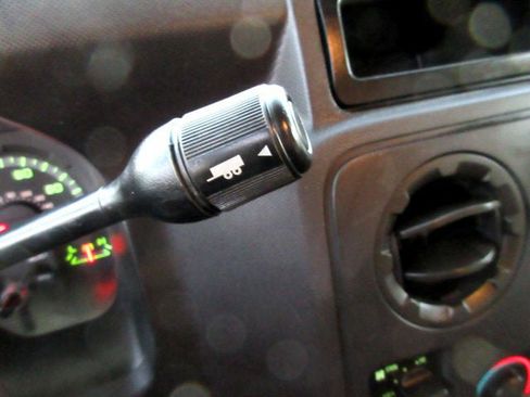 Used 2012 Ford E-350 and Econoline 350 Super Duty w/ PWR Locks & Windows Group RWD image 14