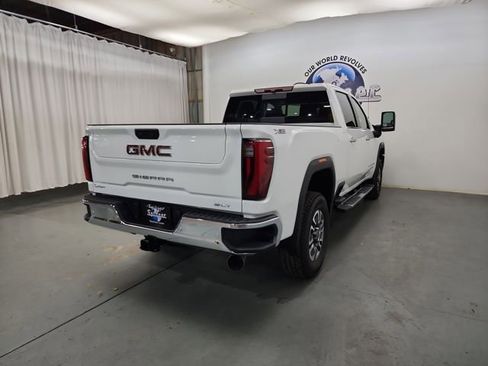 New 2026 GMC Sierra 2500 SLT w/ SLT Premium Package image 8