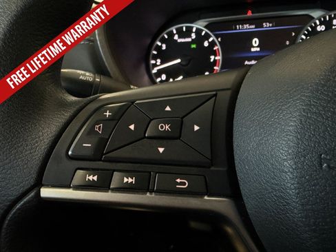 Used 2024 Nissan Sentra SV FWD image 31