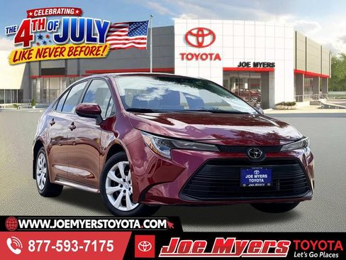 Used 2025 Toyota Corolla LE FWD image 1