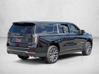 New 2026 Chevrolet Suburban High Country w/ LPO, Illumination Package RWD video 2