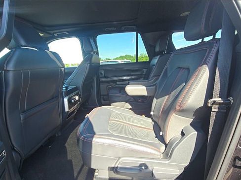 Used 2023 Ford Expedition Max Limited AWD/4WD image 9
