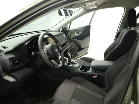 Used 2025 Subaru Outback Premium AWD/4WD image 24