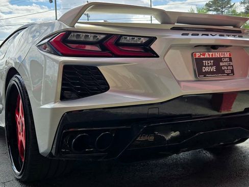 Used 2021 Chevrolet Corvette Stingray Premium Cpe w/ Z51 Performance Package RWD image 4