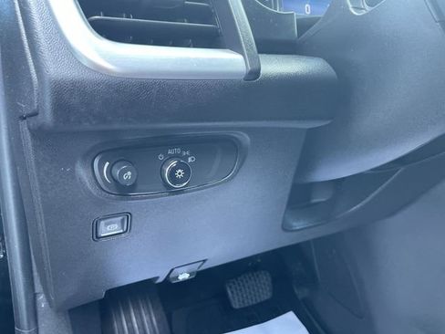 Certified 2023 GMC Terrain SLE FWD image 17