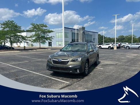 Used 2020 Subaru Outback Premium AWD/4WD image 1
