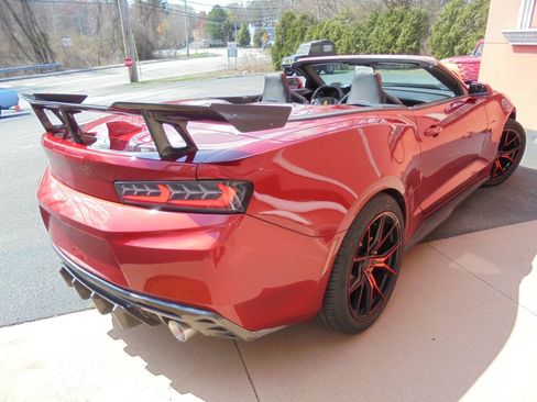 Used 2017 Chevrolet Camaro LT RWD image 22