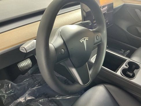 Used 2023 Tesla Model 3 Standard Range image 29