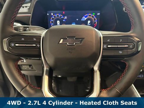 Used 2024 Chevrolet Colorado Z71 image 9