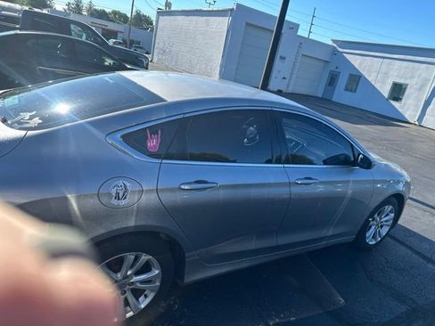 Used 2015 Chrysler 200 Limited FWD image 8