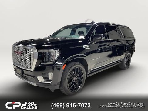 Used 2022 GMC Yukon XL Denali RWD image 3