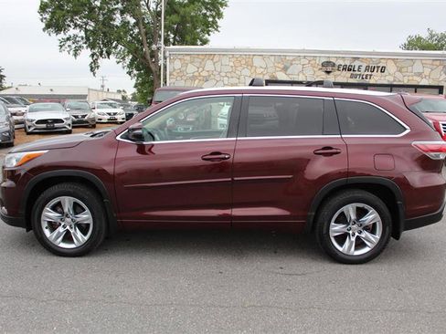 Used 2015 Toyota Highlander Limited AWD/4WD image 4