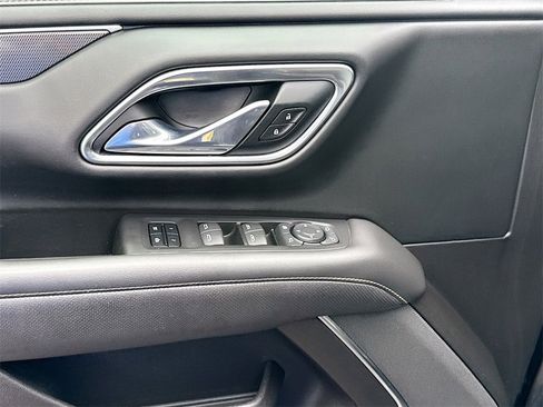 Used 2021 GMC Yukon AT4 w/ Technology Package image 19