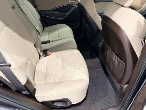 Used 2018 Hyundai Santa Fe Sport w/ 2.4L Value Package 02 FWD image 17