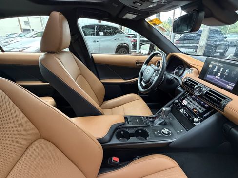 Used 2024 Lexus IS 300 w/ Comfort Package RWD image 47