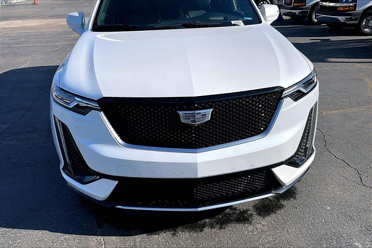 Used 2024 Cadillac XT6 Sport w/ LPO, ONYX Package AWD/4WD image 3