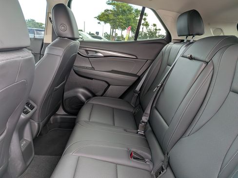 Certified 2023 Buick Envision Essence FWD image 16