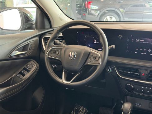 Used 2025 Buick Encore GX Preferred FWD image 29