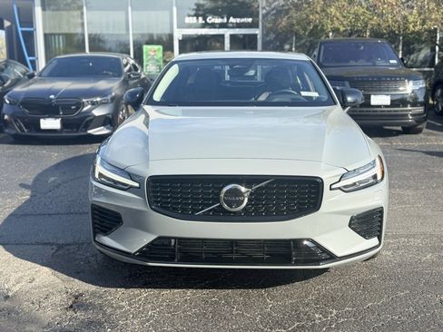 Used 2025 Volvo S60 T8 Plus w/ Climate Package image 4