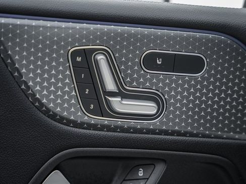 Certified 2024 Mercedes-Benz GLB 250 4MATIC w/ Winter Heating Package image 37