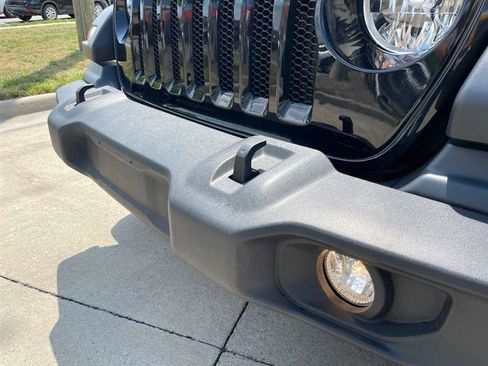 Used 2023 Jeep Wrangler Sport AWD/4WD image 97