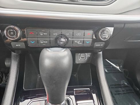 Used 2025 Jeep Compass Limited AWD/4WD image 26