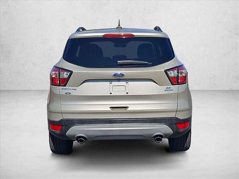 Used 2018 Ford Escape SE w/ SE Sync 3 Package FWD image 8