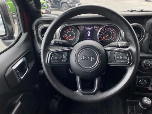 Used 2021 Jeep Wrangler Unlimited Sport AWD/4WD image 29