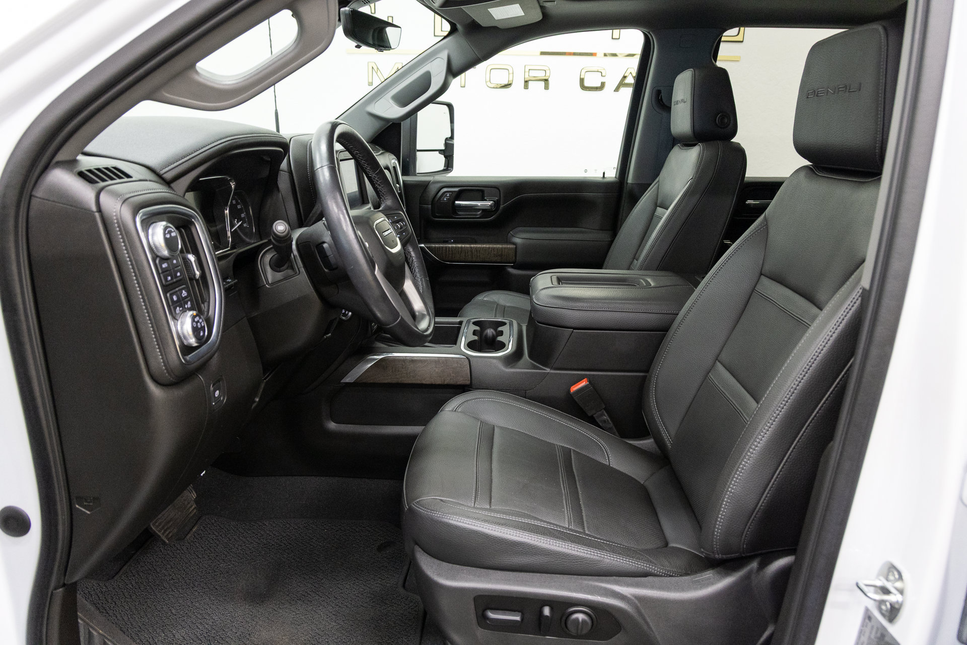 Used 2021 GMC Sierra 2500 Denali w/ Denali Ultimate Package AWD/4WD image 7