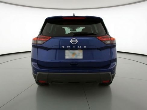 Used 2025 Nissan Rogue SV image 7