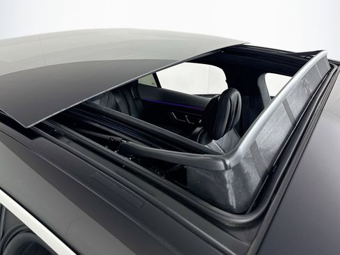 Certified 2023 Mercedes-Benz EQS 580 4MATIC Sedan image 22